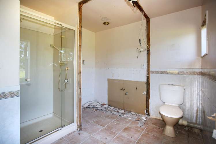 123F Irwin Road Kingseat_15