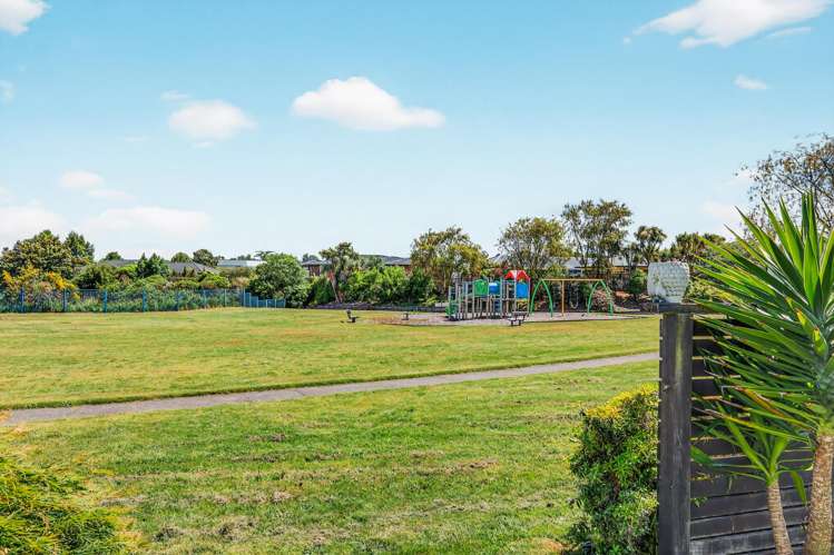 2/35 Fairview Terrace Waipahihi_25