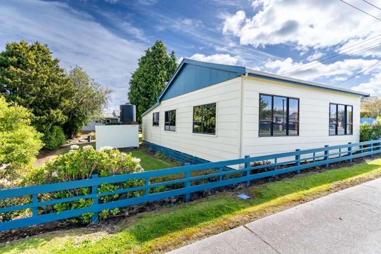 1 Clark Street Owaka_16