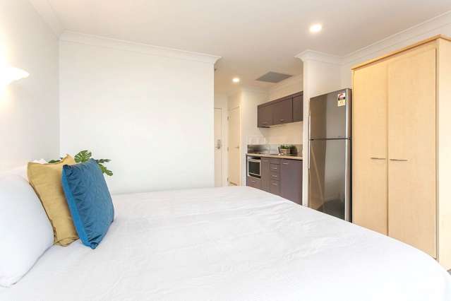 405/100 Greys Avenue City Centre_3