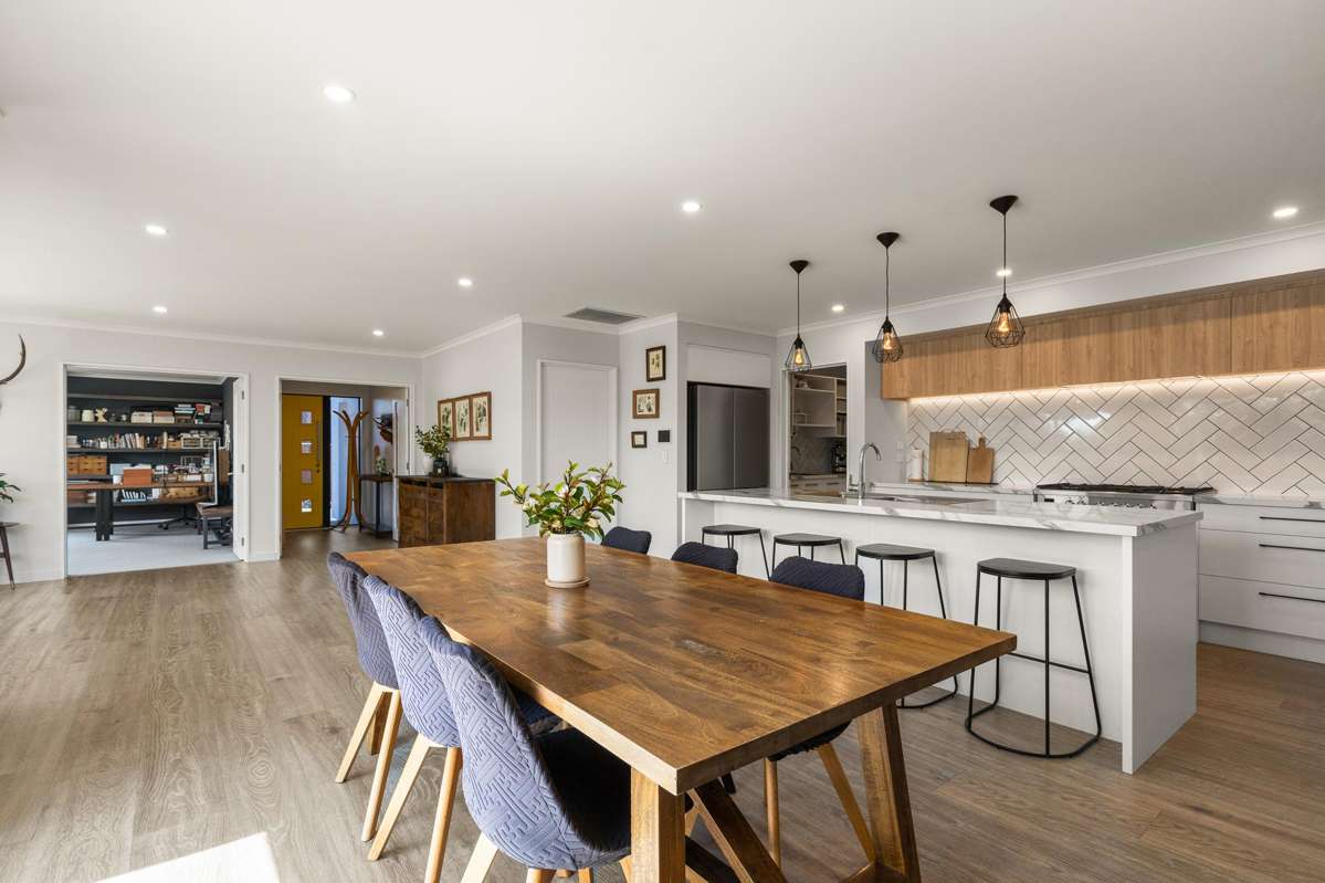 28 Chris Drive_1