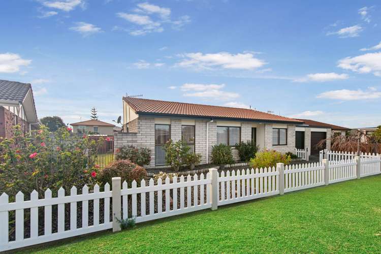 2b Compton Place Mount Maunganui_1