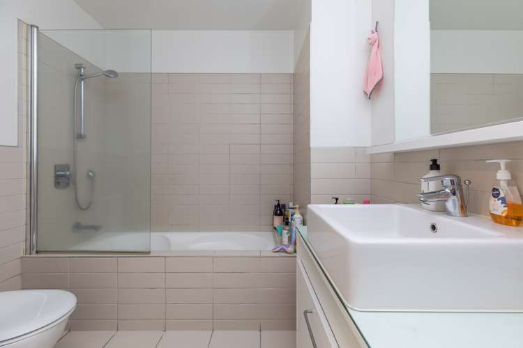 812/30 Beach Road Auckland Central_8