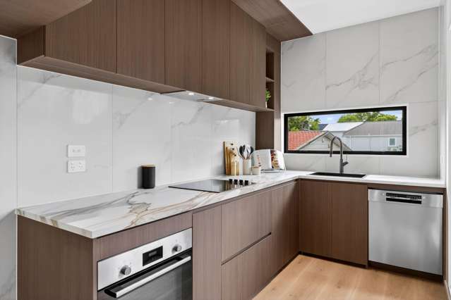 4/65 Smale Street Point Chevalier_1