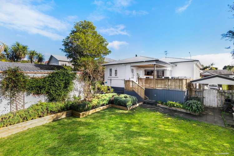 676 Sandringham Road Sandringham_11