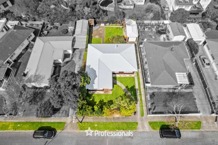 21 Rosebank Avenue Avalon_21