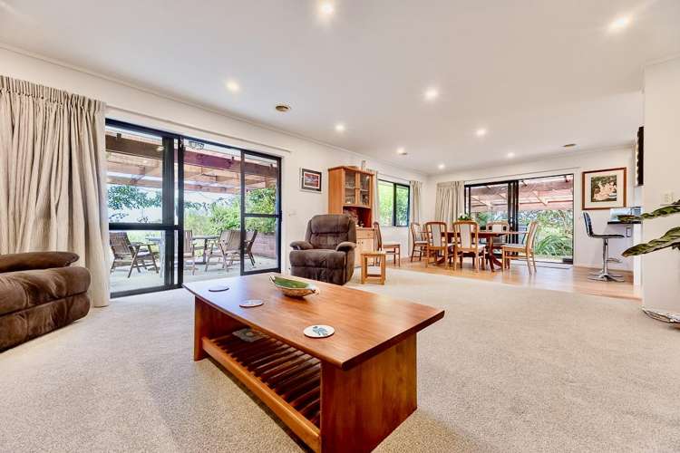 23 Jacks Bush Road_3