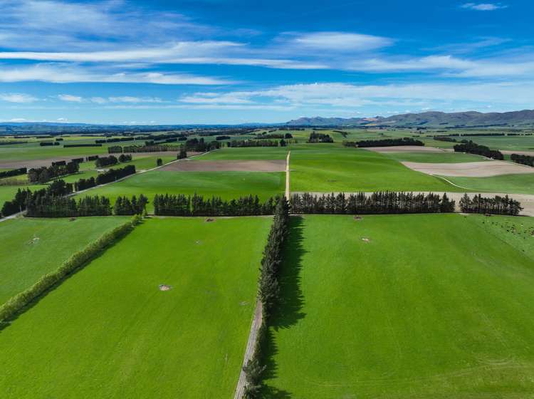 20 Longridge Village Road Winton Surrounds_12