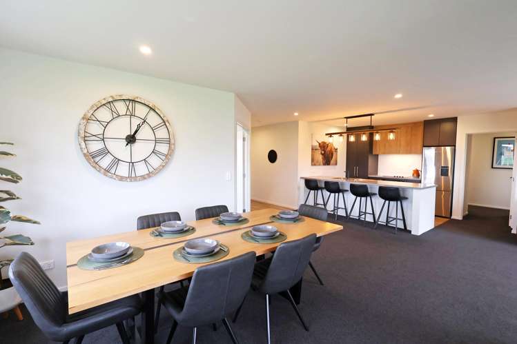 25 Glenda Place Seaward Bush_12