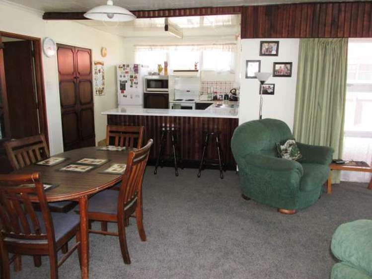 2 Lucas Street Reefton_5