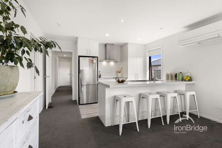 15 Woodford Avenue_4