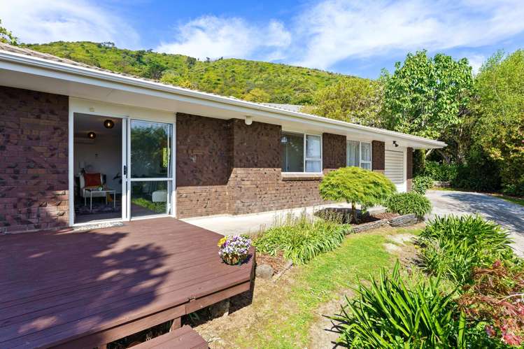 61 Kakariki Grove Waikanae_15