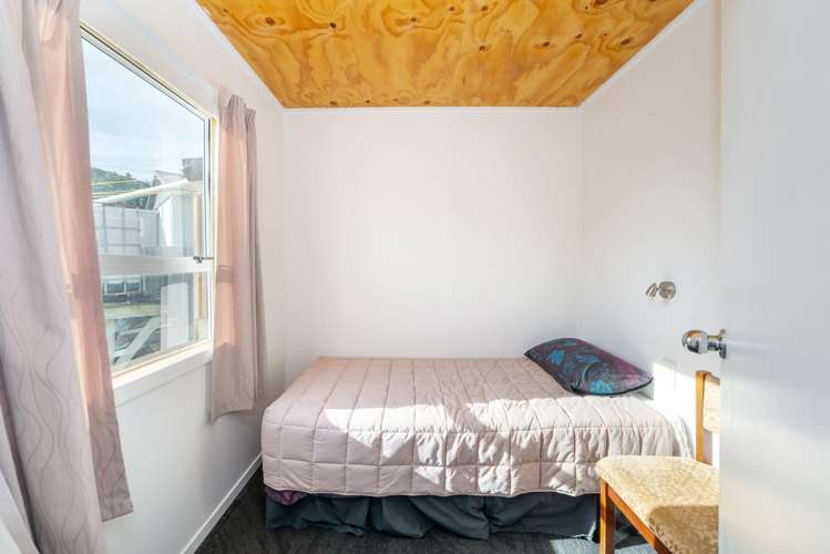 17 Te Miha Crescent Cape Palliser_13