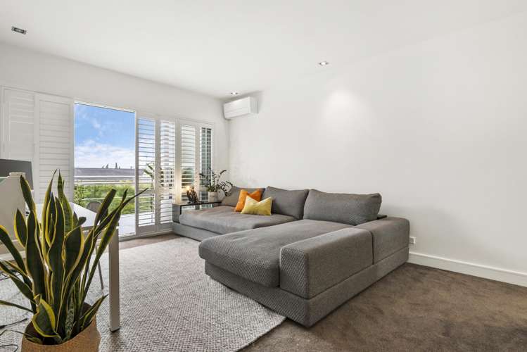 7/258 Hurstmere Road Takapuna_13