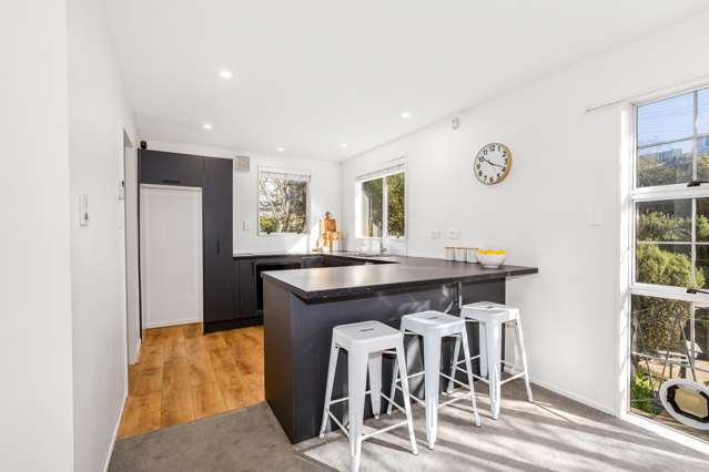 12a Bell Street Tawa_4