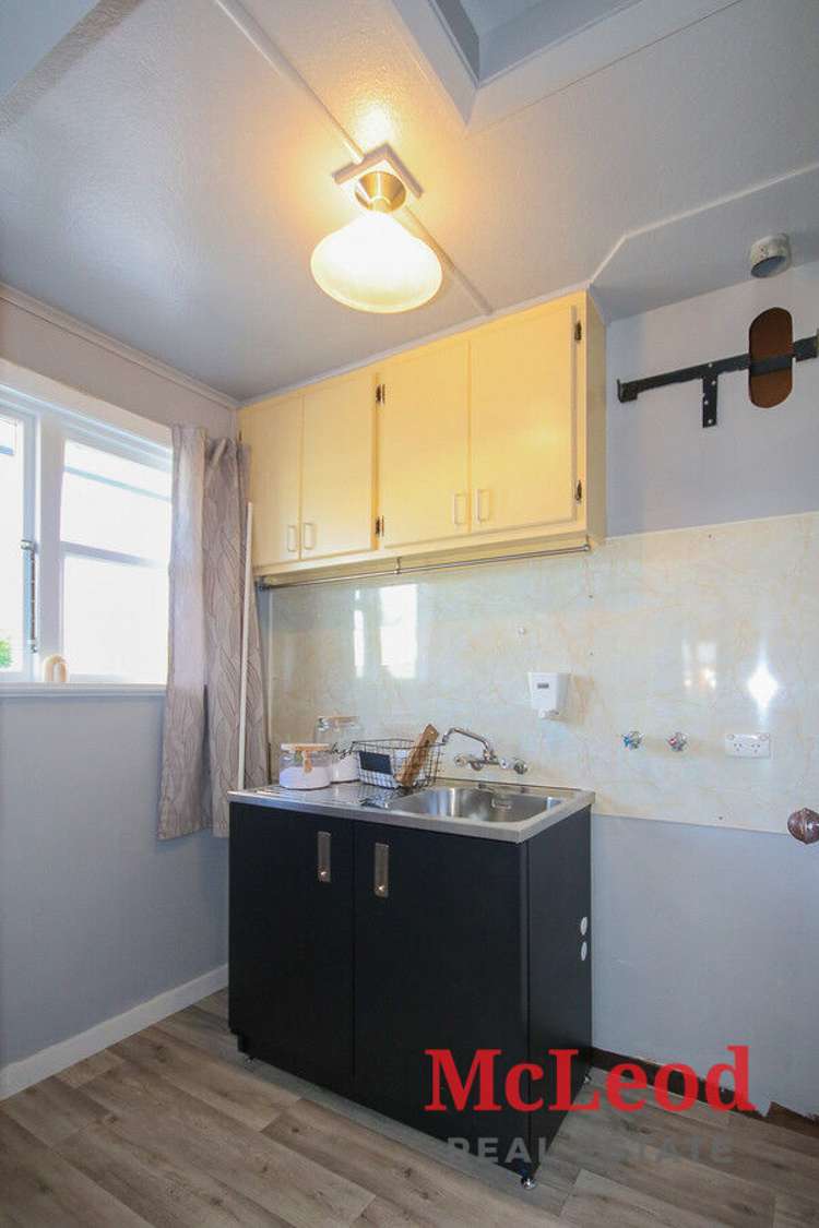 112 Creek Road Allenton_12