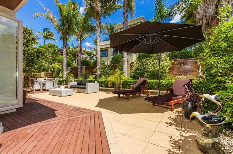 14a Beach Road Castor Bay_12