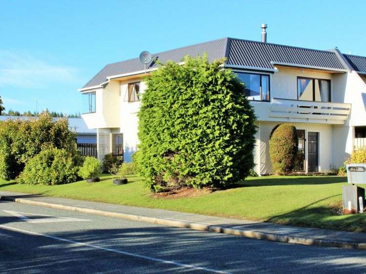 6b Bowen Street Te Anau_17