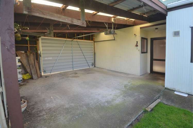 1b Stephens Place Hairini_16