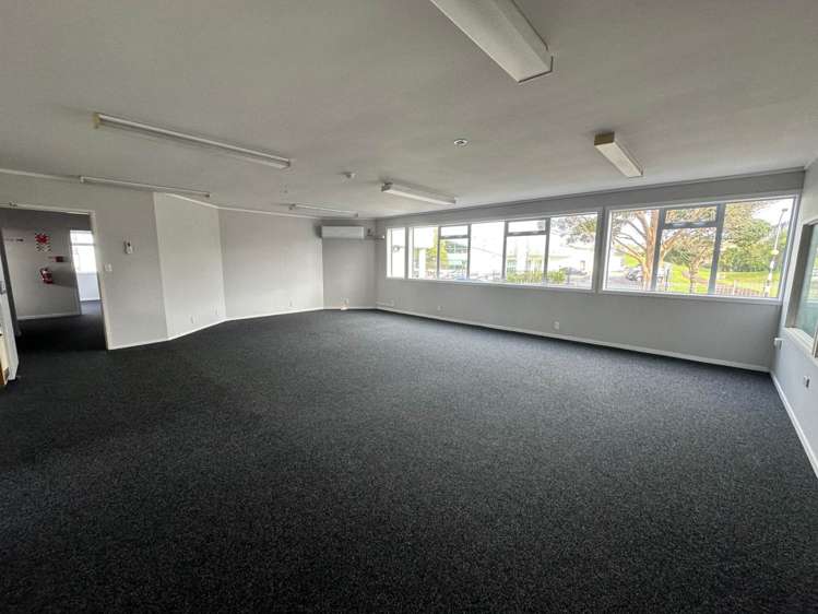 Unit A/124 Felton Mathew Avenue St Johns_10