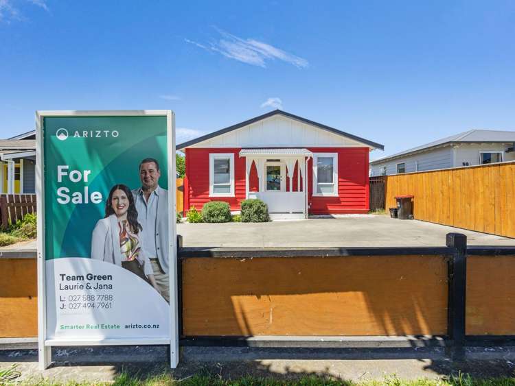 905 Willowpark Road North_0