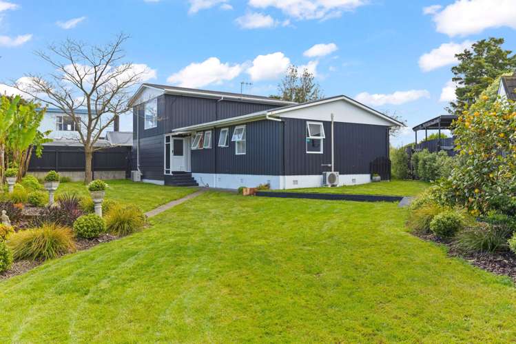 9 Meads Place Bulls_24