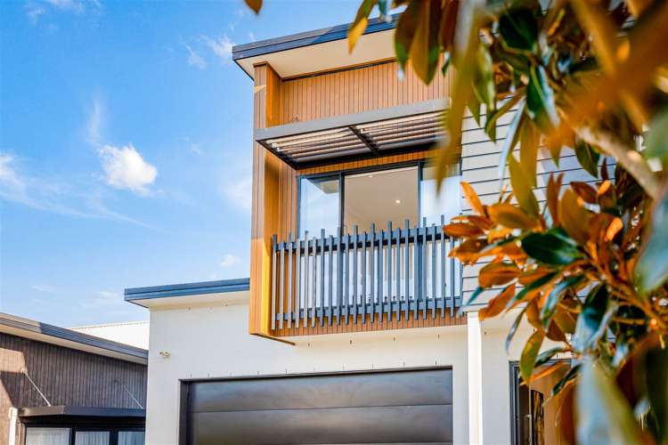 6 Sacred Kingfisher Road Hobsonville_24