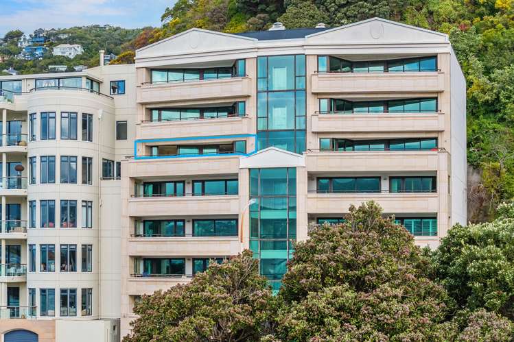 9/166 Oriental Parade Wellington Region_0