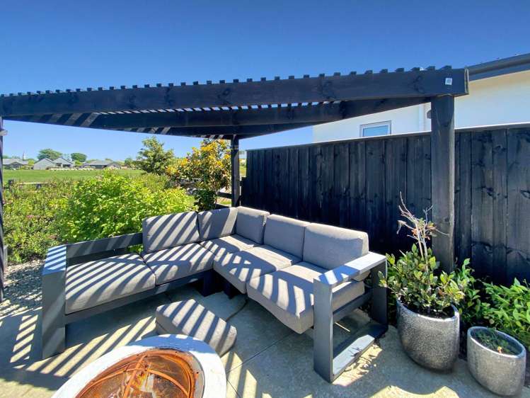 66 Sunline Av Lincoln_16