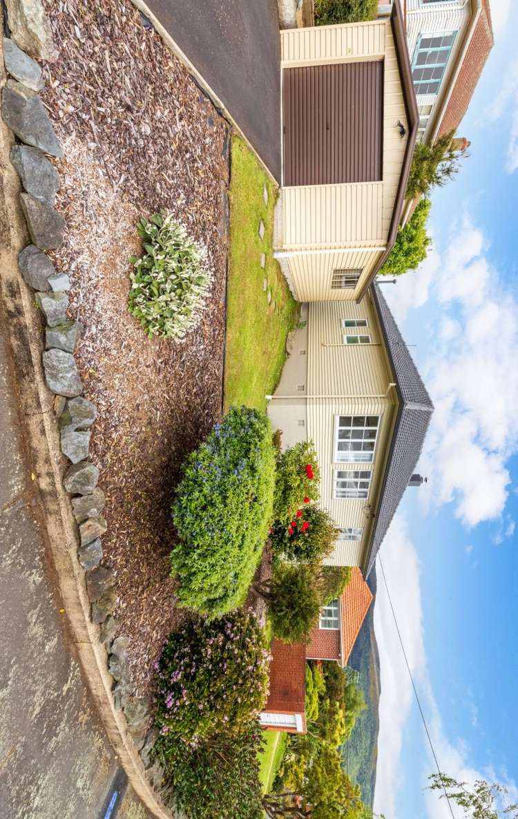 19 Greenhill Avenue Wakari_2