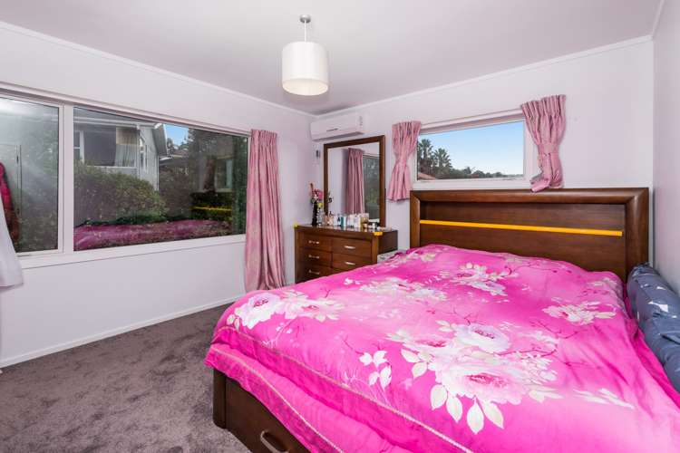 71 Ravenwood Drive Forrest Hill_12