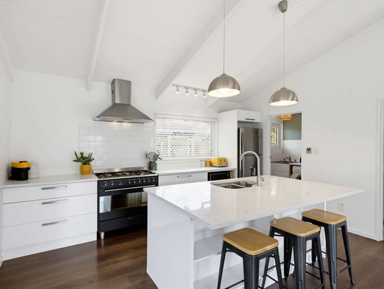 3 Treffers Avenue_5