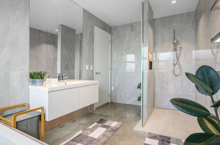 16 Alan Livingston Drive Cambridge_20