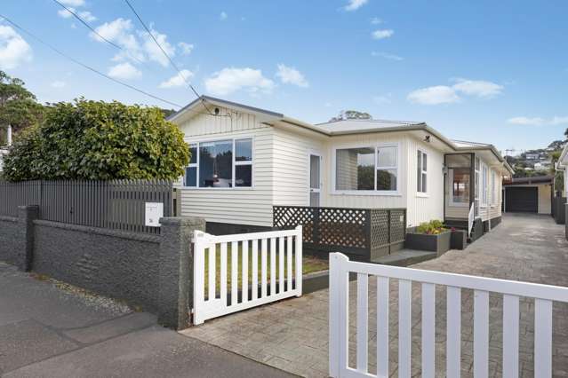 A Seatoun Opportunity Not to Miss