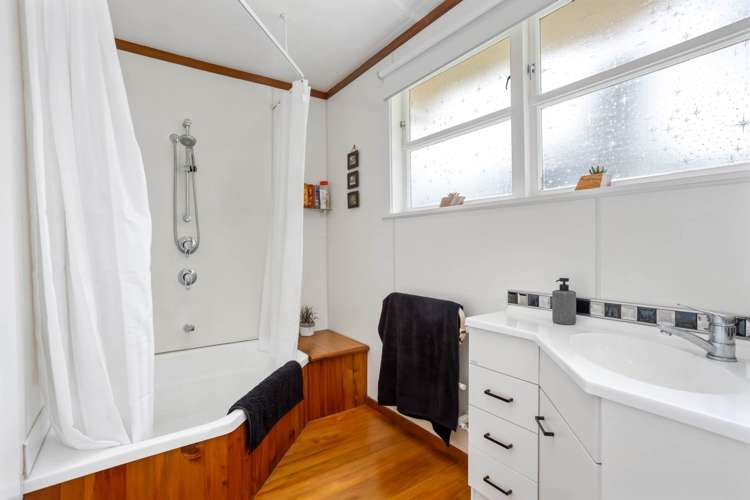 8 Avonleigh Road Green Bay_15