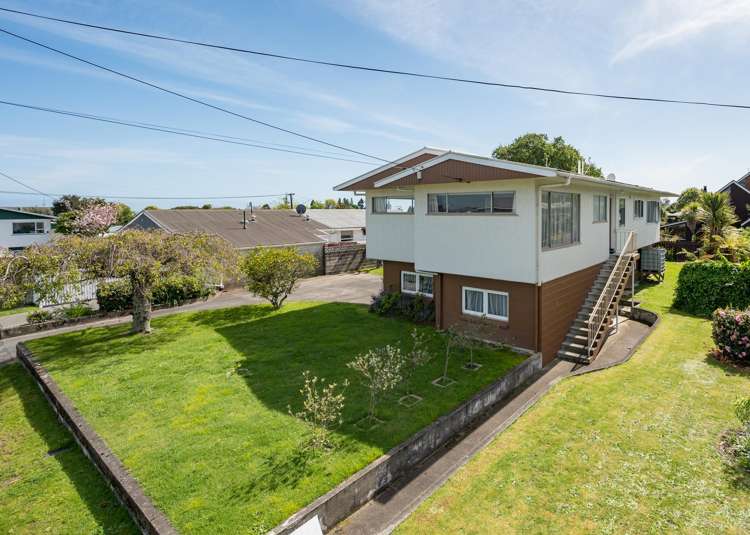 16 Langbein Street Stoke_27