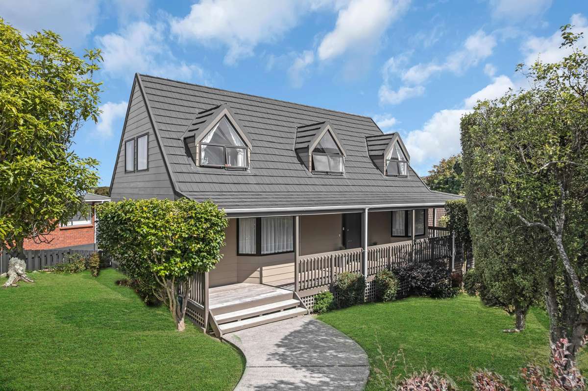 77 Botany Road, Botany Downs, Auckland