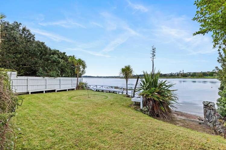 1 Bangor Street Point Chevalier_38