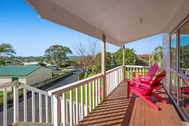 11 Fairway Avenue Red Beach_3