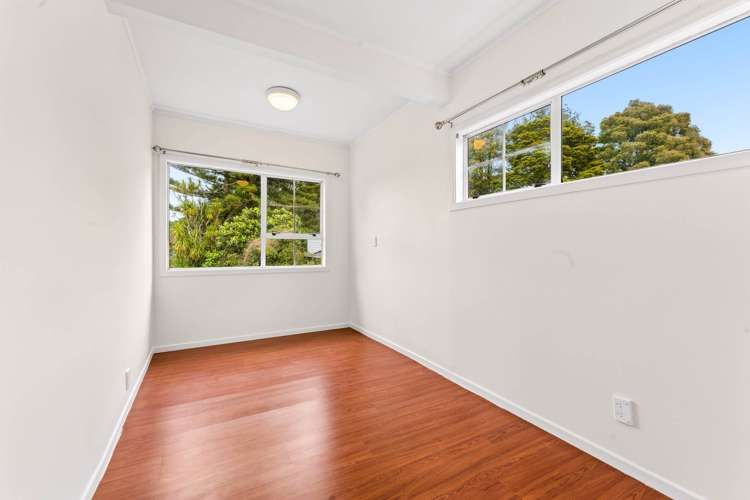 53 Pupuke Road Birkenhead_8