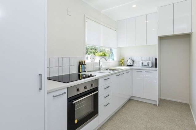 1/4 Inkerman Street 10051_4