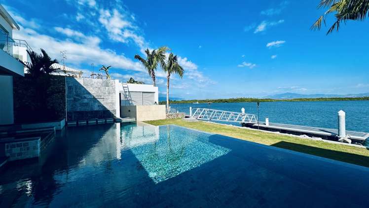 10 The Peninsula, Denarau_3