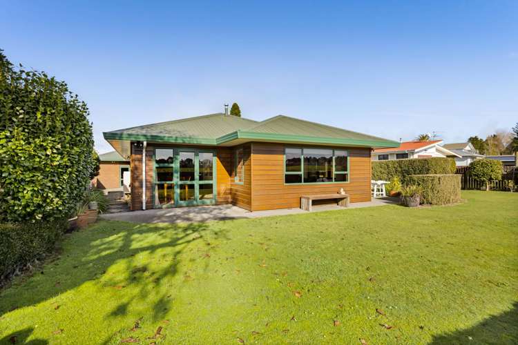 60 Pembroke Road East Stratford_15
