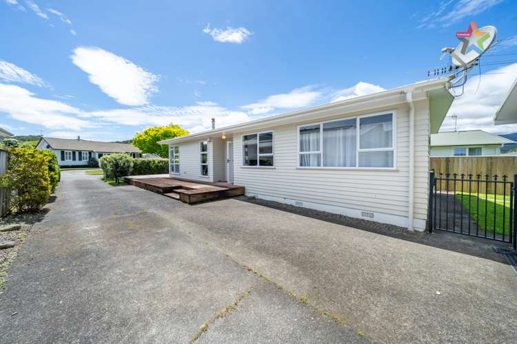 3 Karamea Grove Wainuiomata_20