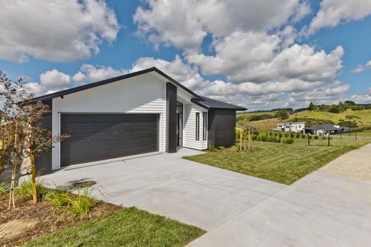 13 Boocock Crescent Orewa_21