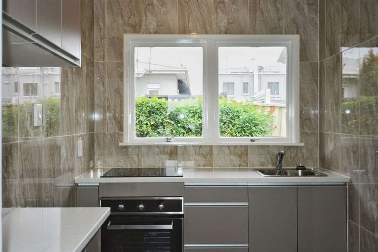 5/2 Marsden Avenue Mount Eden_12