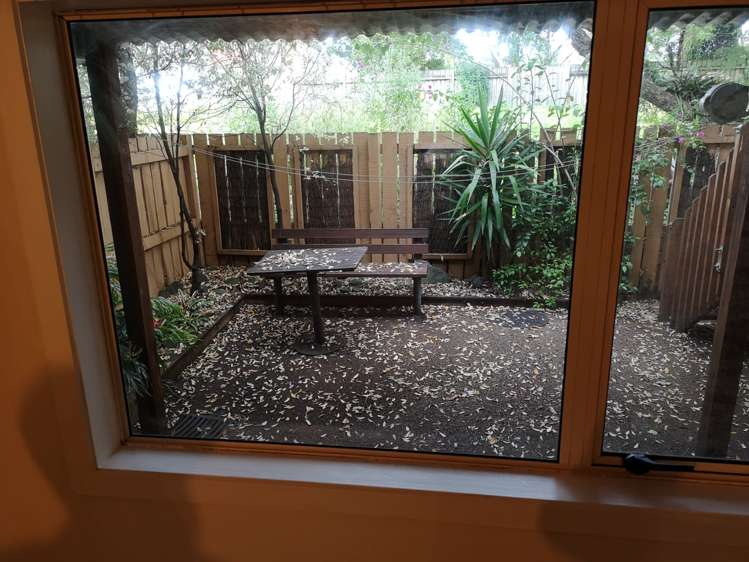 14a Captain Scott Road Glen Eden_12