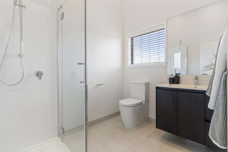 74 Manarini Road Westgate_15