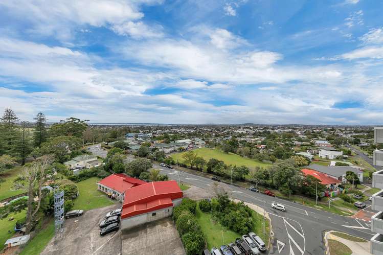 902/8 Waikumete Road Glen Eden_9