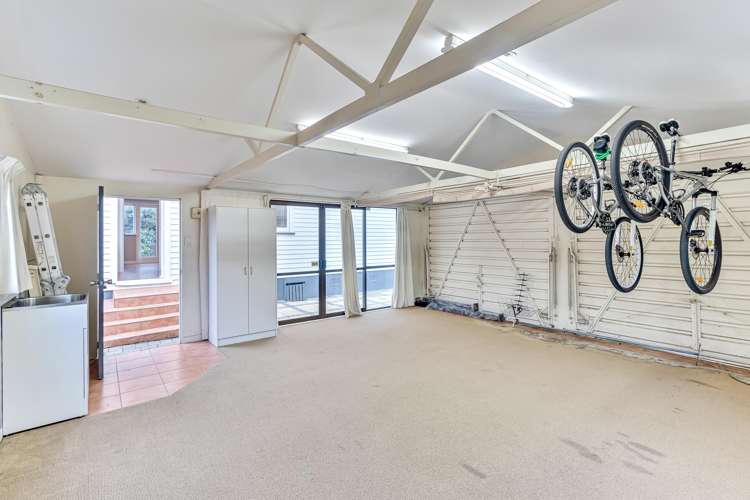 121 Abbotts Way Remuera_12